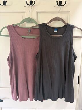 Old Navy Ribbed Tank Top in Dusty Rose and Charcoal